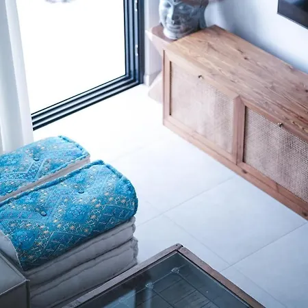 Mykonos Homes 3br Loft With Private Pool Нікосія