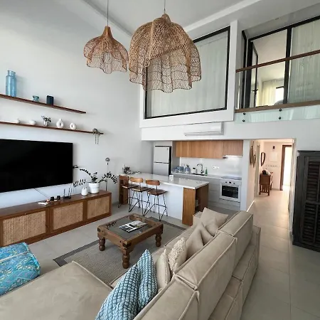 Mykonos Homes 3br Loft With Private Pool Апартаменти